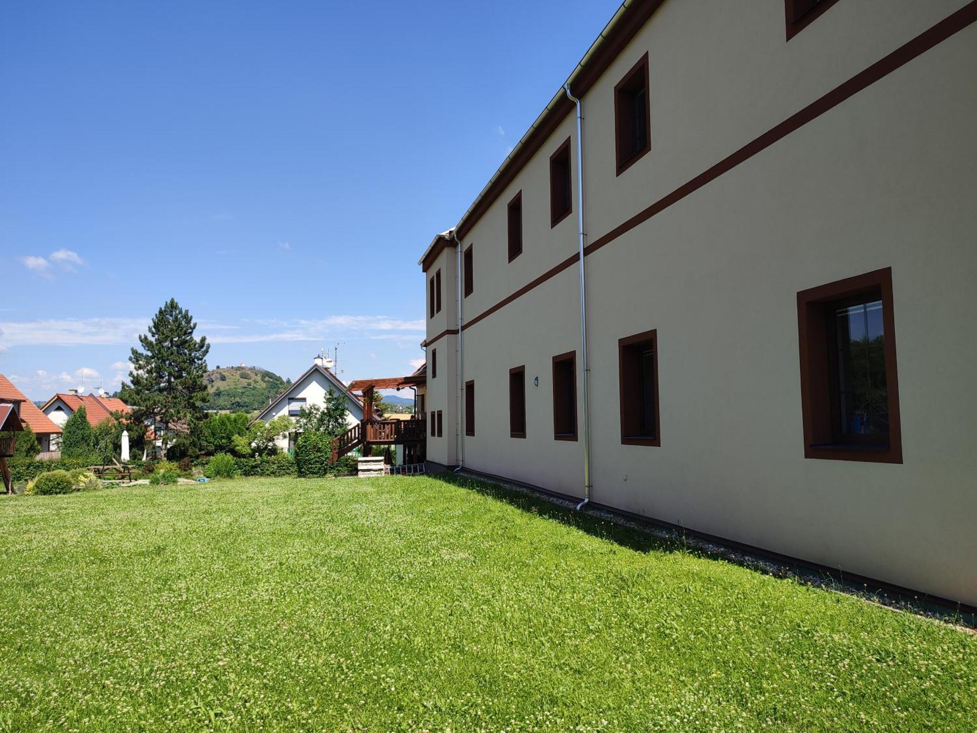 Zamecek Cerov Jicin Exterior foto