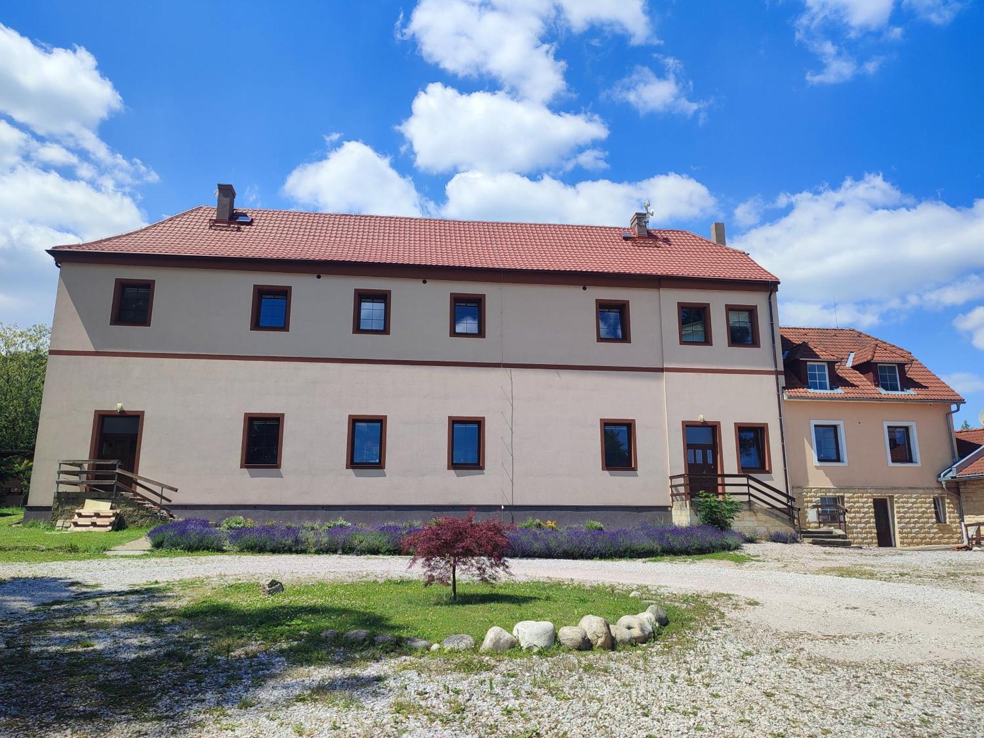 Zamecek Cerov Jicin Exterior foto