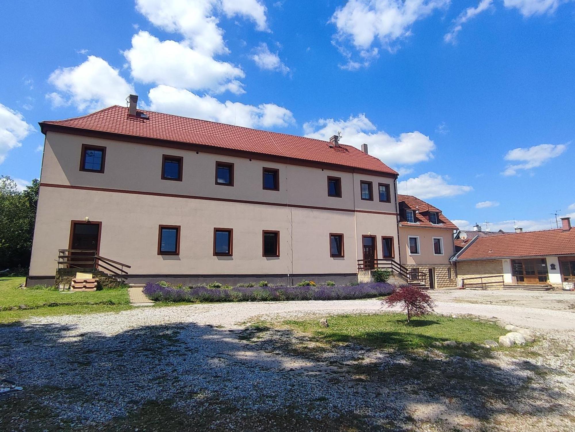 Zamecek Cerov Jicin Exterior foto